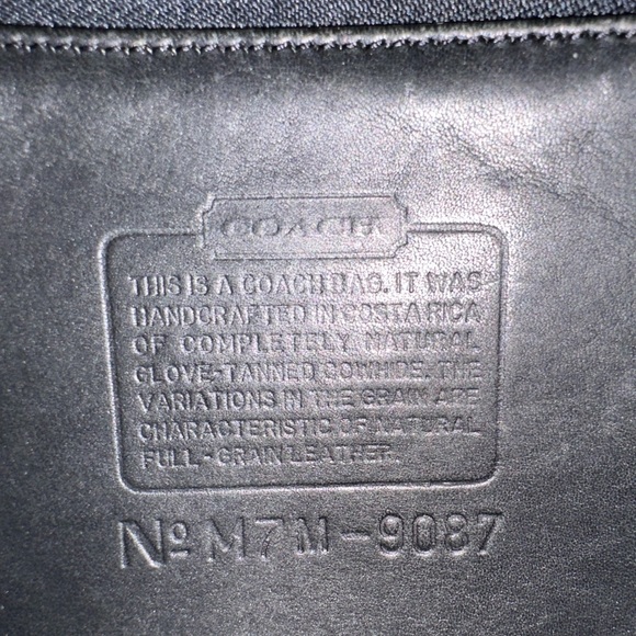 Vintage 90s Coach Metropolis Zip 9087 Black Leather Top - Picture 9 of 10